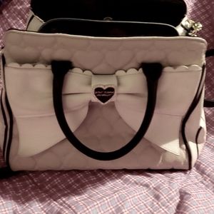 betsey johnson purse